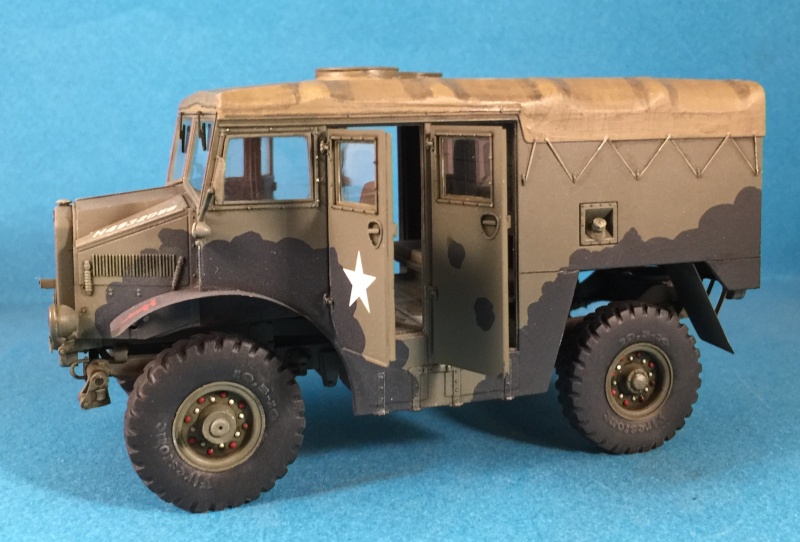 Mirror Models Morris Commercial C8 Quad MkIII No5 body 1/35. Devoirs de vacances Img_2621