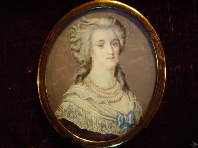 Miniatures représentant Marie-Antoinette... ou pas. Minima10