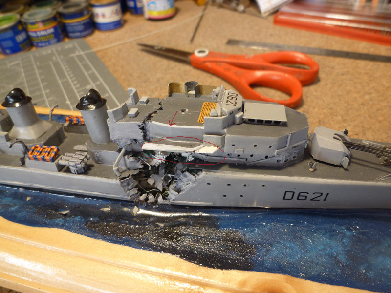 Escorteur d'escadre Surcouf Heller 1/400 + L'ARSENAL - Page 4 E_e_su21