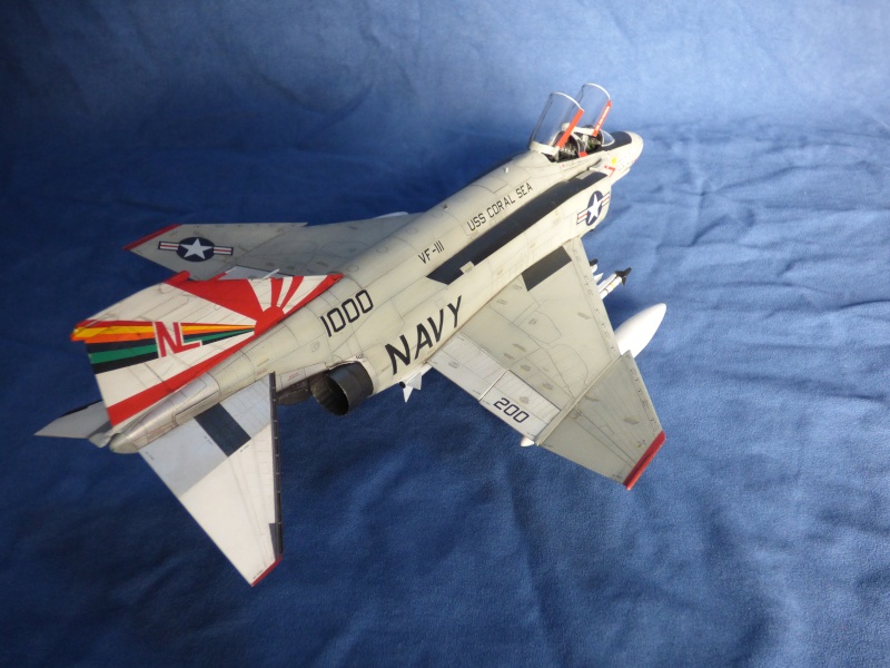 [Academy] 1/48 - McDonnell-Douglas F-4B Phantom II  F4_0410