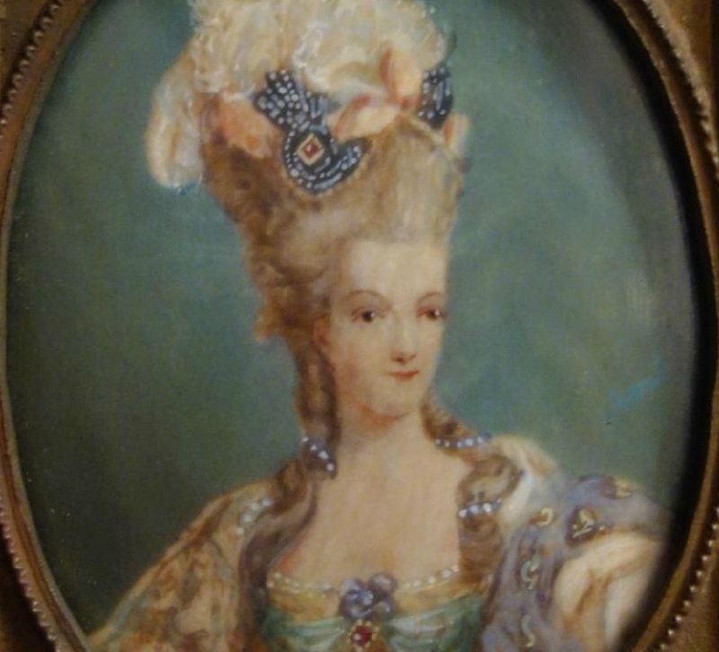 Collection : miniatures de Marie Antoinette et de ses proches - Page 8 Sans_t10