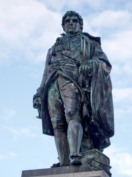 Biographie de Regnaud de Saint-Jean-d'Angely par François Pairault Statue10