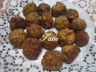 Boulettes de viandes au curcuma. 12654110