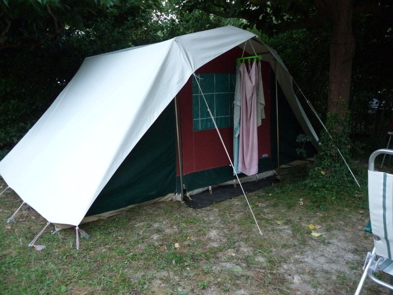 tentes vues cette année au camping P1000612