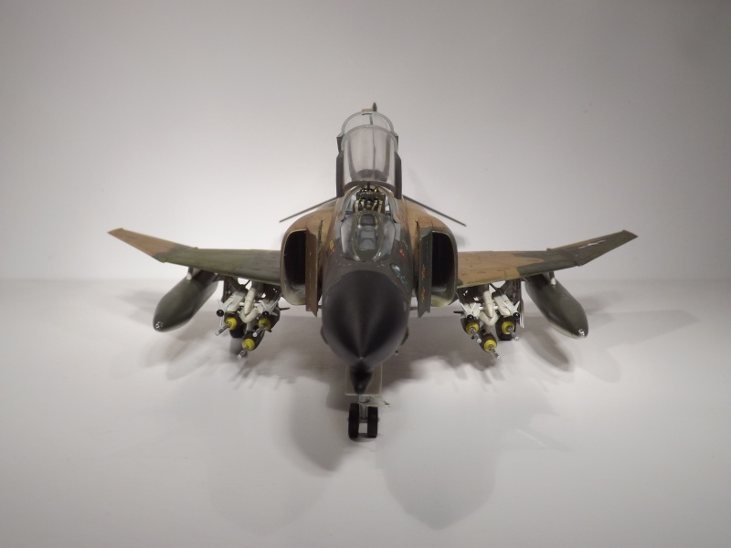 [Academy] 1/48 - McDonnell-Douglas F-4C Phantom II - Robin Olds Dscf6426