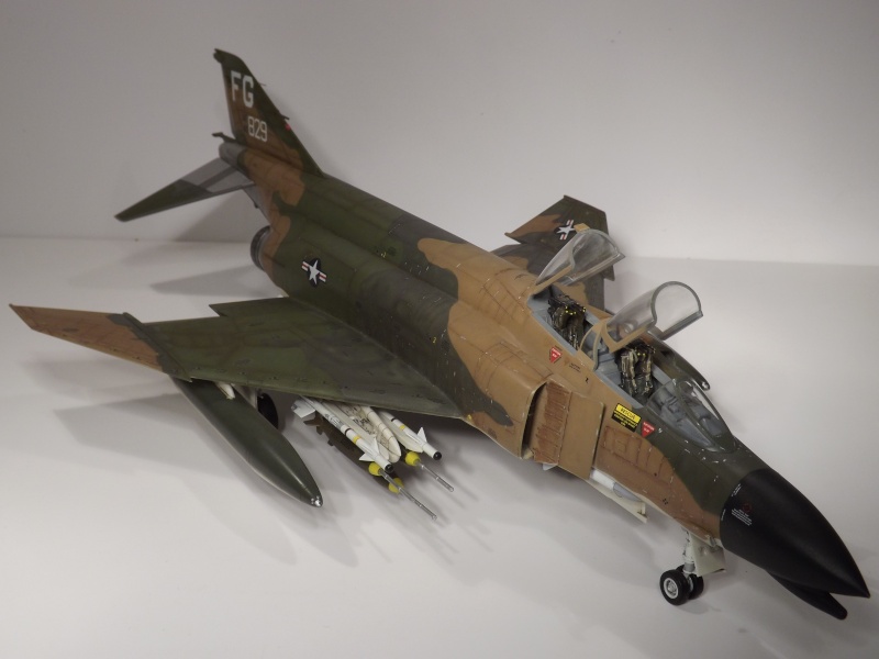 [Academy] 1/48 - McDonnell-Douglas F-4C Phantom II - Robin Olds Dscf6430