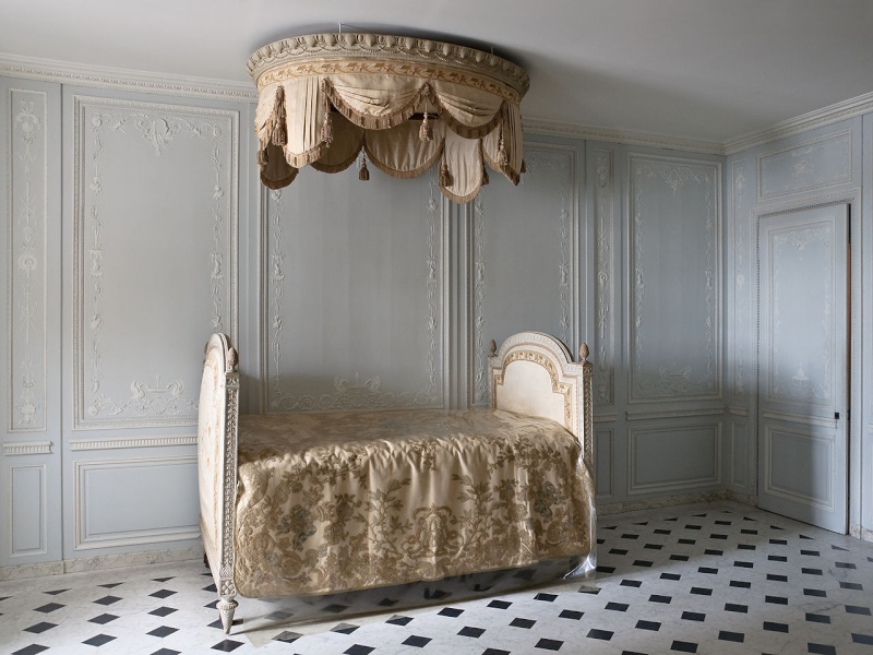 Versailles, des grands aux petits appartements de la reine - Page 3 1280px11