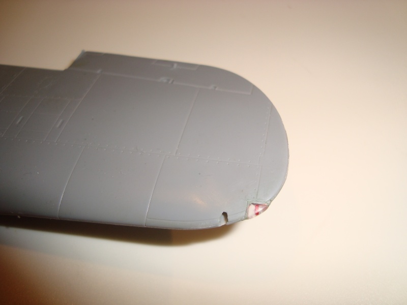 F4U-7 CORSAIR 1/48° Enfin terminé!!! - Page 4 Dsc01718