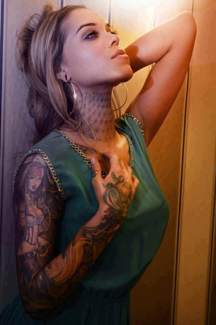 CHARME - Les plus belles femmes sont tatouées... - Page 13 P10