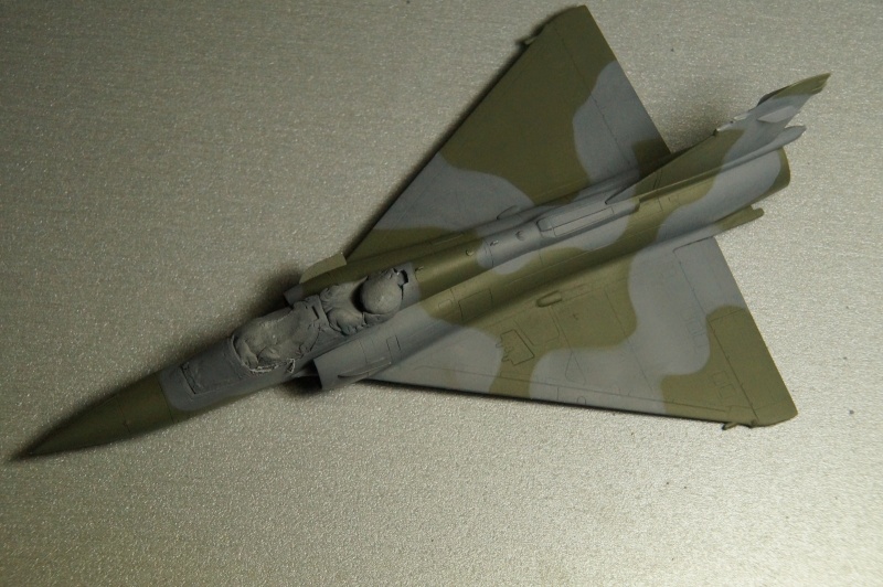 mirage 2000 - Mirage 2000 D 1:72 ITALERI FIN - Page 3 Dsc01030