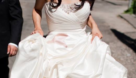 ازالة بقع المفاجئة على فستان زفافك 11111597