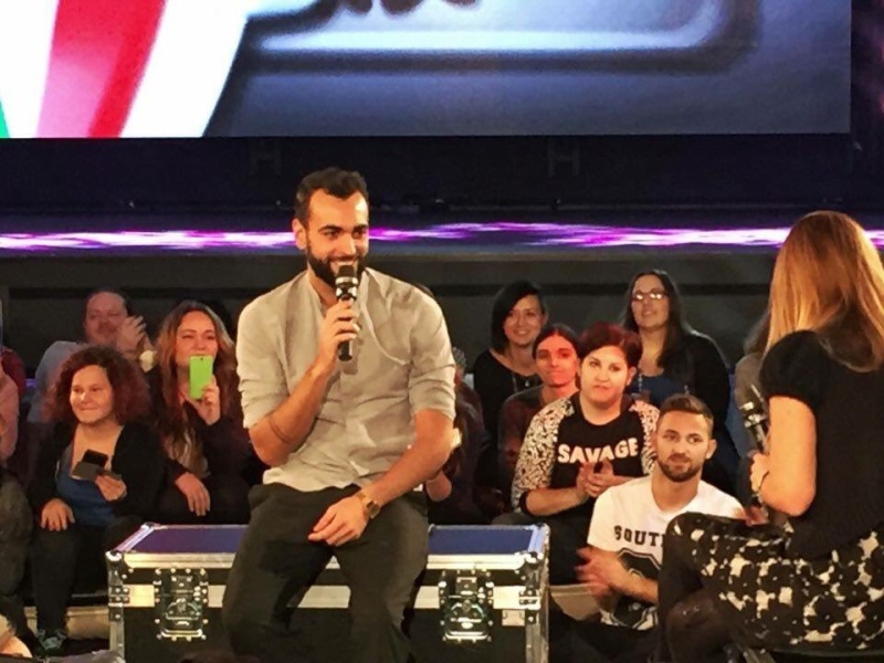 MengoniRadioItalia - Radio Italia - Intervista - 18/12/2015 Cwhe8o10