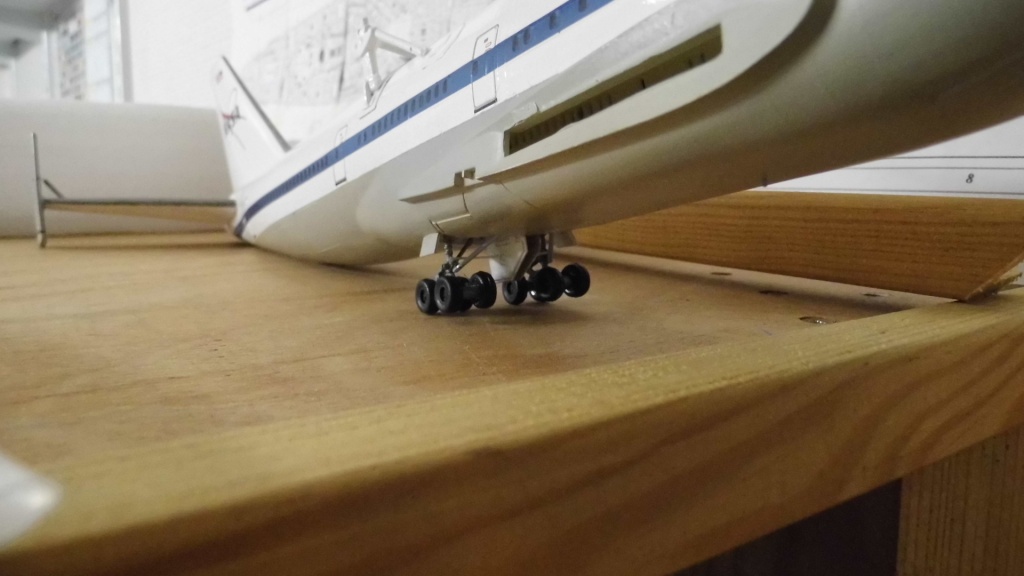 La navette de Revell au 1/144 en dio - Page 5 01313