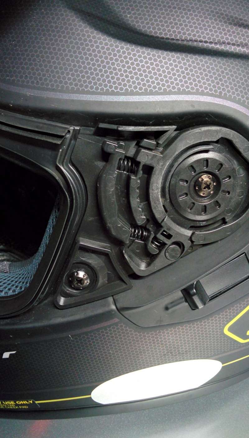Ermax Sport 35cm + turbulence oreille droite (Shoei GT-Air) Img_2010