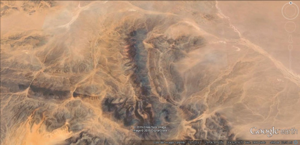 Pareidolie et Google earth - Page 40 915