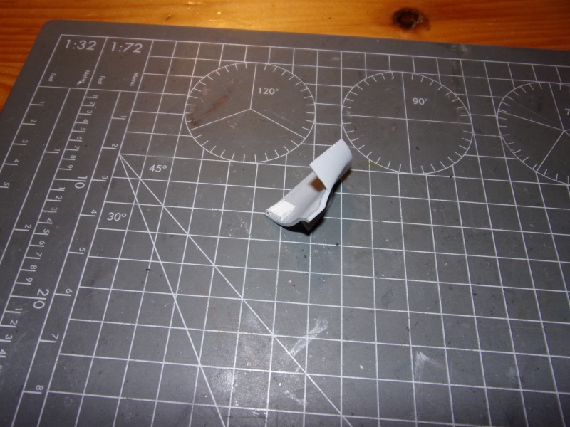 DASSAULT MIRAGE 2000 C 1/48ème Réf 80426 - Page 2 100_0729