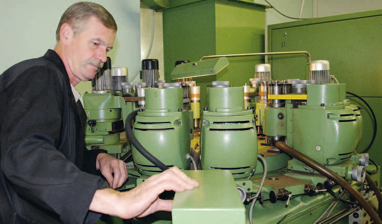 Une Type-1 d'avant guerre et petite histoire de l'usine Poljot (1 à 4) Valj10