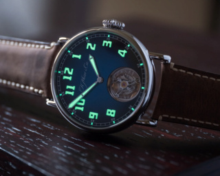 Nouveauté H.Moser &Cie : HERITAGE TOURBILLON FUNKY BLUE Herita14