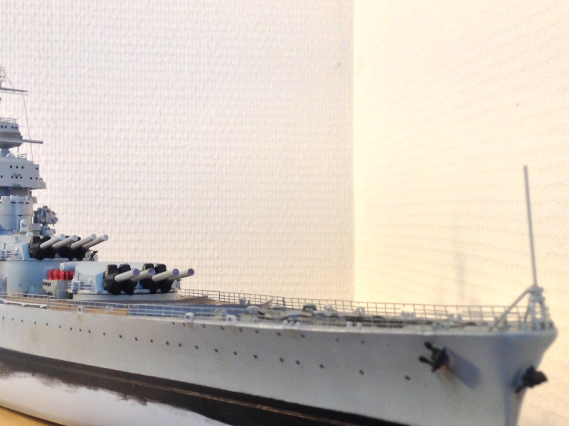 Diorama: Le cuirassé Jean Bart à Toulon en 1955 (1/400 eme) - Page 5 Image85