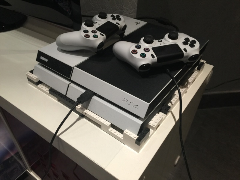 [PS4] debout ou couchée? Img_4153