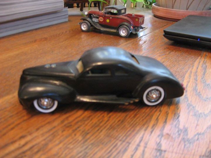 Vintage built automobile model kit survivor - Hot rod et Custom car maquettes montées anciennes - Page 3 10922610