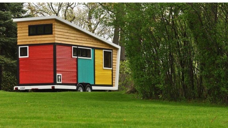 Toybox Tiny Home is a riot of color and mid-century modernism Exteri11