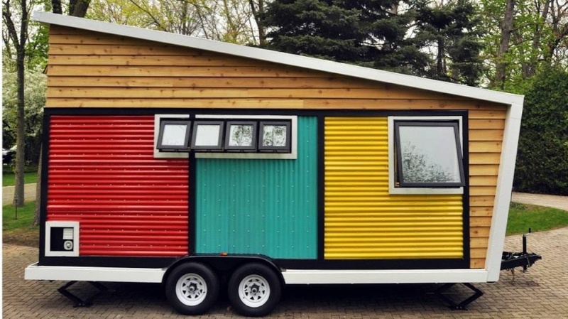 Toybox Tiny Home is a riot of color and mid-century modernism Out2_010
