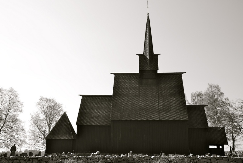 Norvège : Les "stavkirke", églises en "bois debout", et secondairement bien d'autres aspects de ce magnifique pays et de sa culture... - Page 2 57090010
