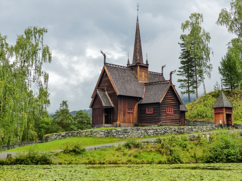 Norvège : Les "stavkirke", églises en "bois debout", et secondairement bien d'autres aspects de ce magnifique pays et de sa culture... - Page 2 Garmo_10