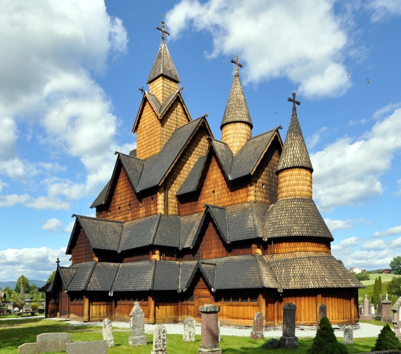 Norvège : Les "stavkirke", églises en "bois debout", et secondairement bien d'autres aspects de ce magnifique pays et de sa culture... - Page 1 Stavec10