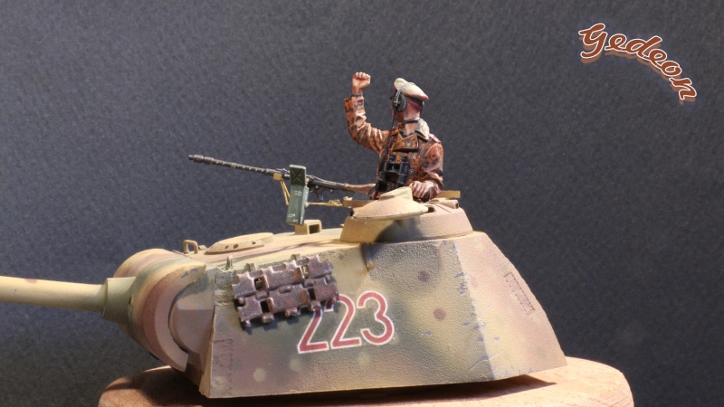 Figurine Alpine 1/35 (ref:35139 WSS Panzer Commander) Img_1910