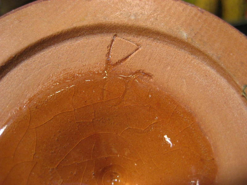 Small pedestal bowl with incised BS Bernard Sahm? Img_1924