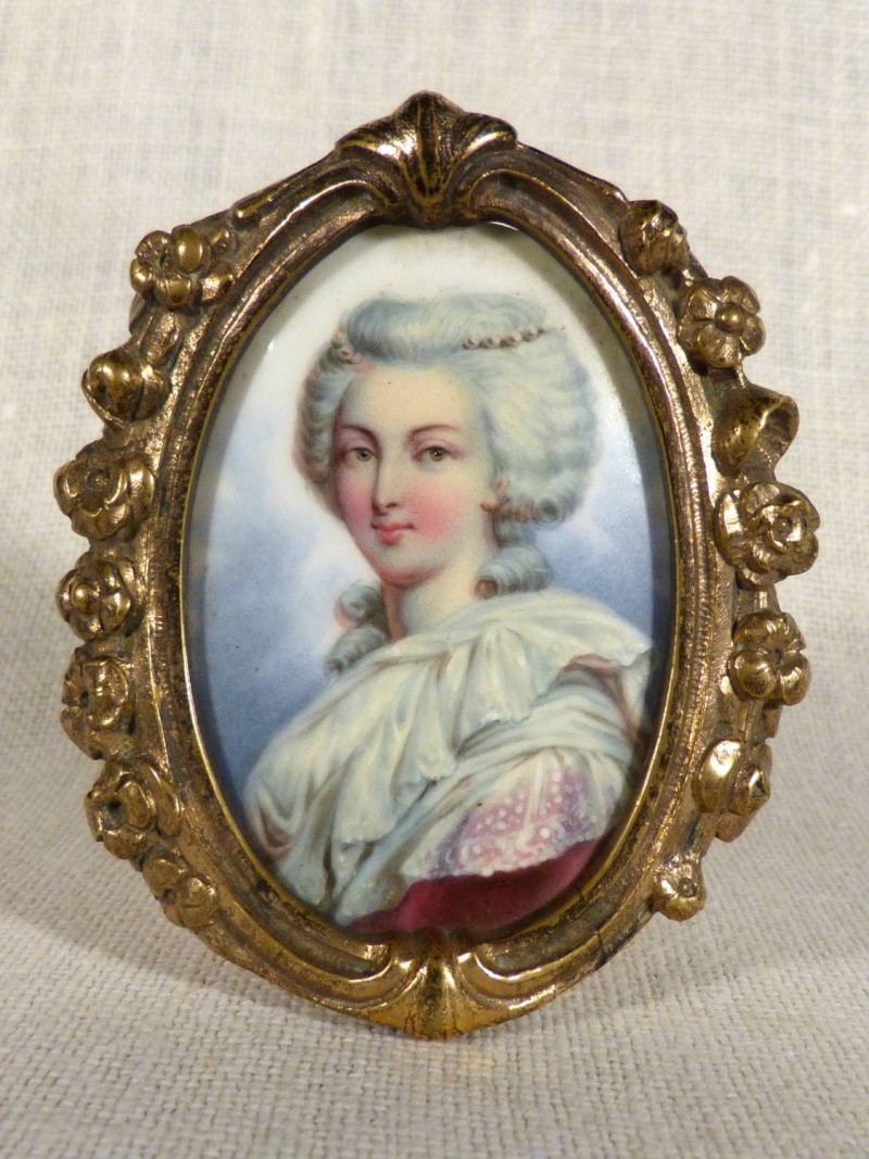 Miniatures représentant Marie-Antoinette du XVIIIème siècle (généralités) Antiqu10
