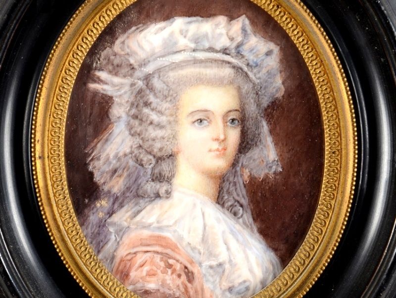 Miniatures représentant Marie-Antoinette du XVIIIème siècle (généralités) Zminic10
