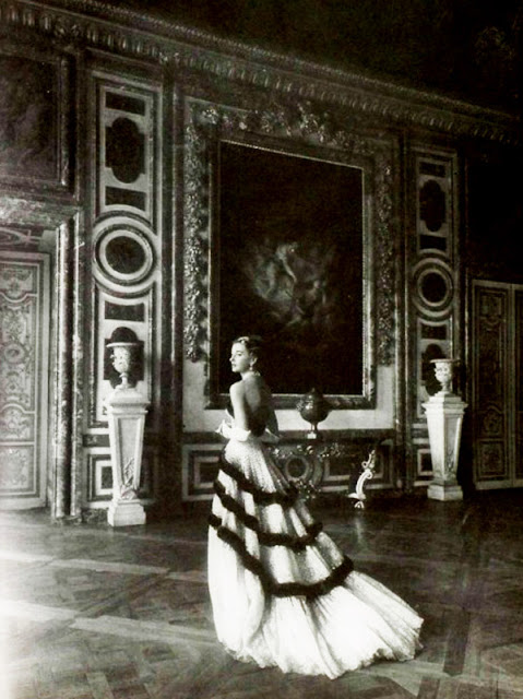 Mode Décembre 1952 à Versailles 1952-013