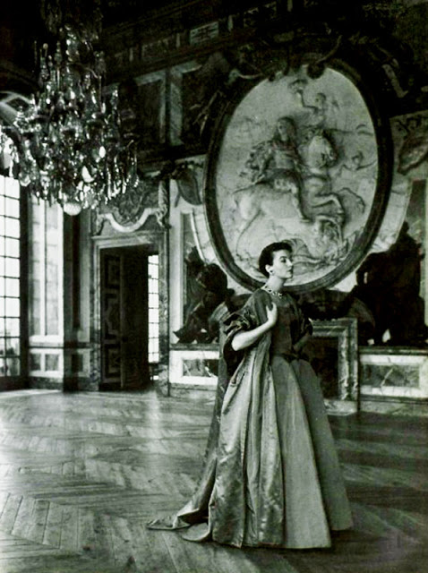 Mode Décembre 1952 à Versailles 1952-015