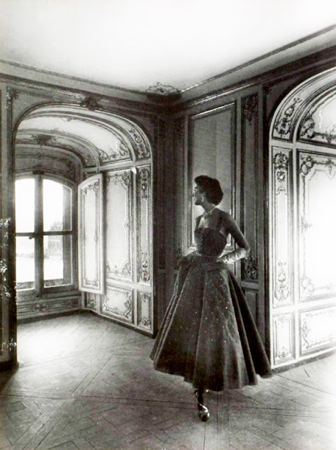 Mode Décembre 1952 à Versailles 1952-025