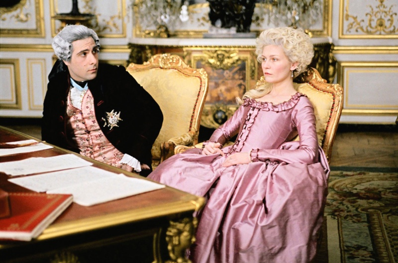 Marie Antoinette avec Kirsten Dunst (Sofia Coppola) - Page 3 Mauve110