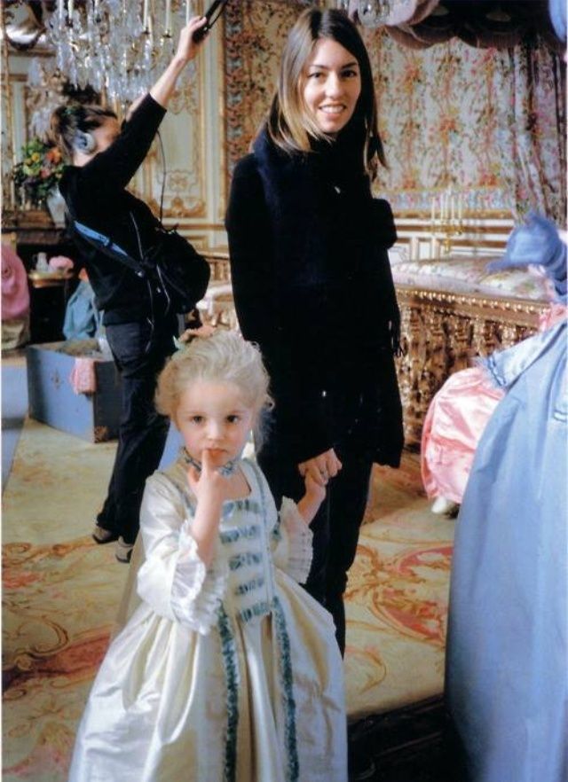 Marie Antoinette avec Kirsten Dunst (Sofia Coppola) - Page 3 Tumblr10