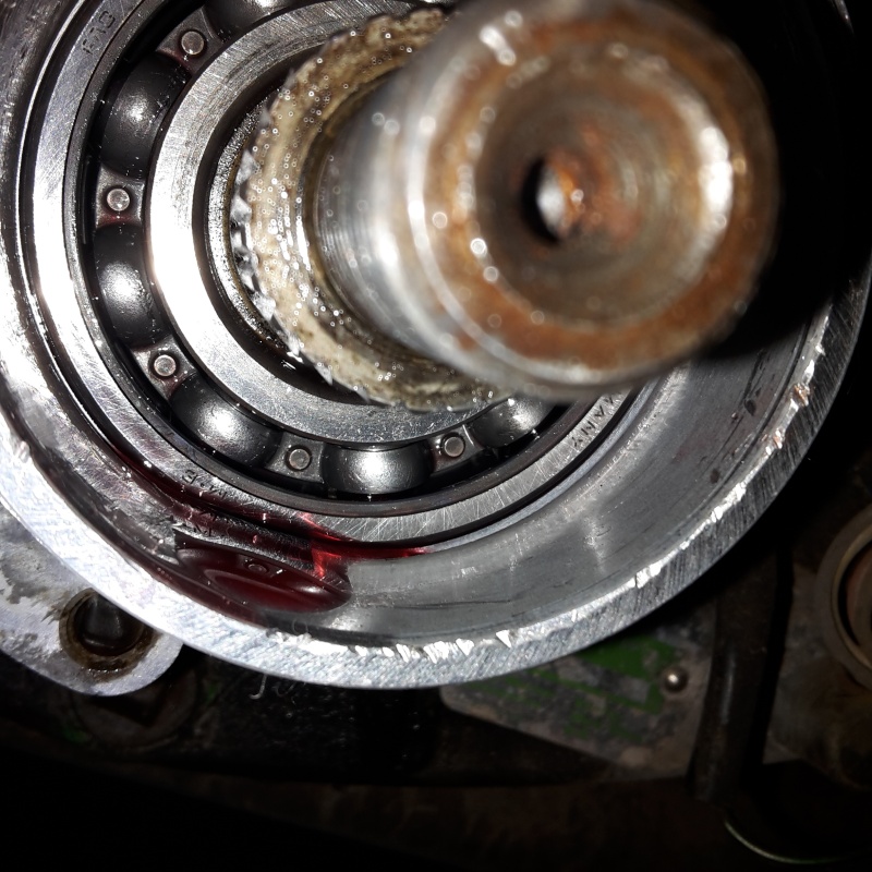 fuite d'huile dans tambour de frein main Axe210