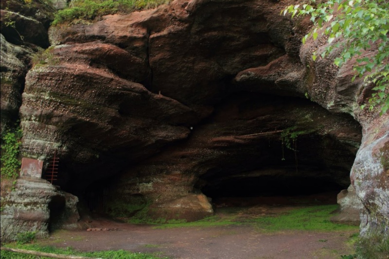 Le Guide de la France mystérieuse Grotte11