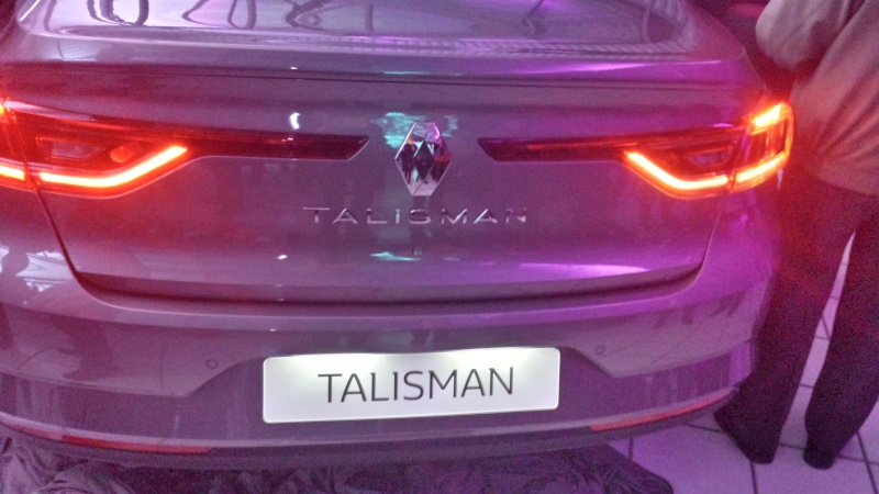 2015 - [Renault] Talisman et Talisman Estate [LFD/KFD] - Page 17 20151122
