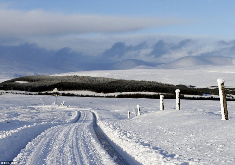snowing in scotland breathtakingly beautiful pictures 2ee81d10