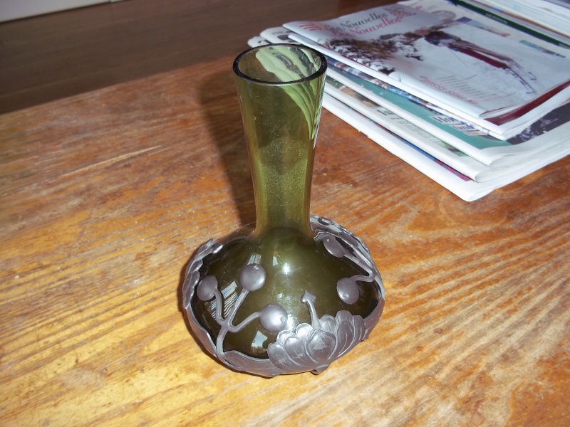 Green vase with pewter base mount/overlay art deco 100_1537