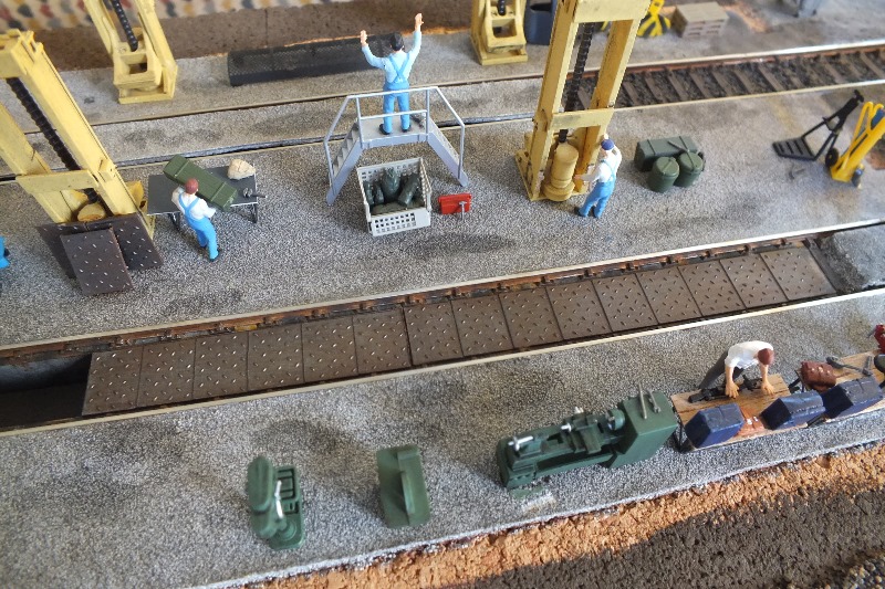 Diorama deposito locomotive in costruzione 01910