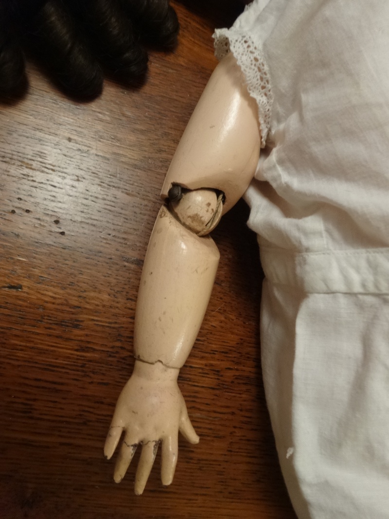 identification d'une poupée ancienne Dsc01822