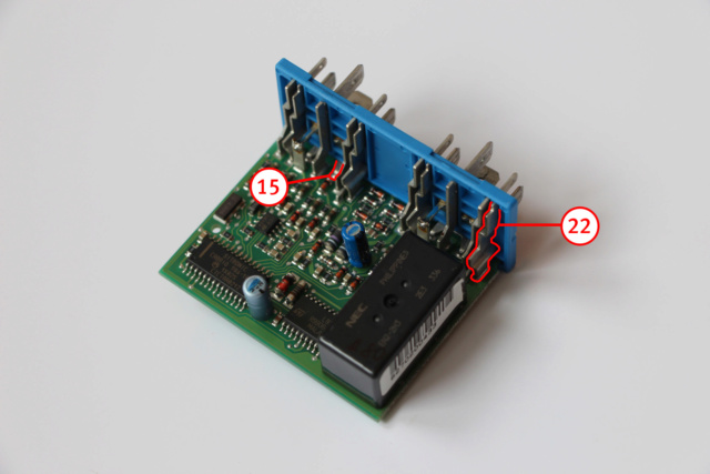 Comment ouvrir le toit en roulant sur une Boxster 986 ? - Tutoriel Positi10