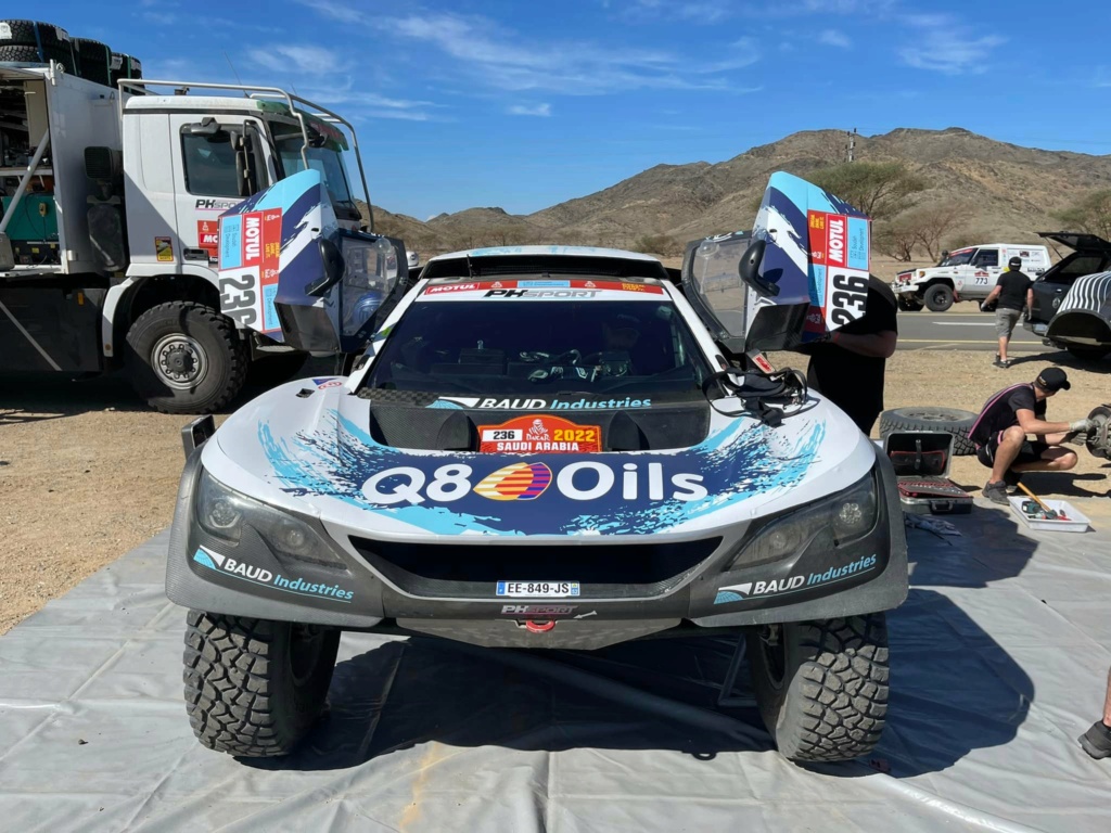 DAKAR 2022 - N°236 PEUGEOT 3008 DKR "PH-Sport" L.Baud/J.P.Garcin 27001210