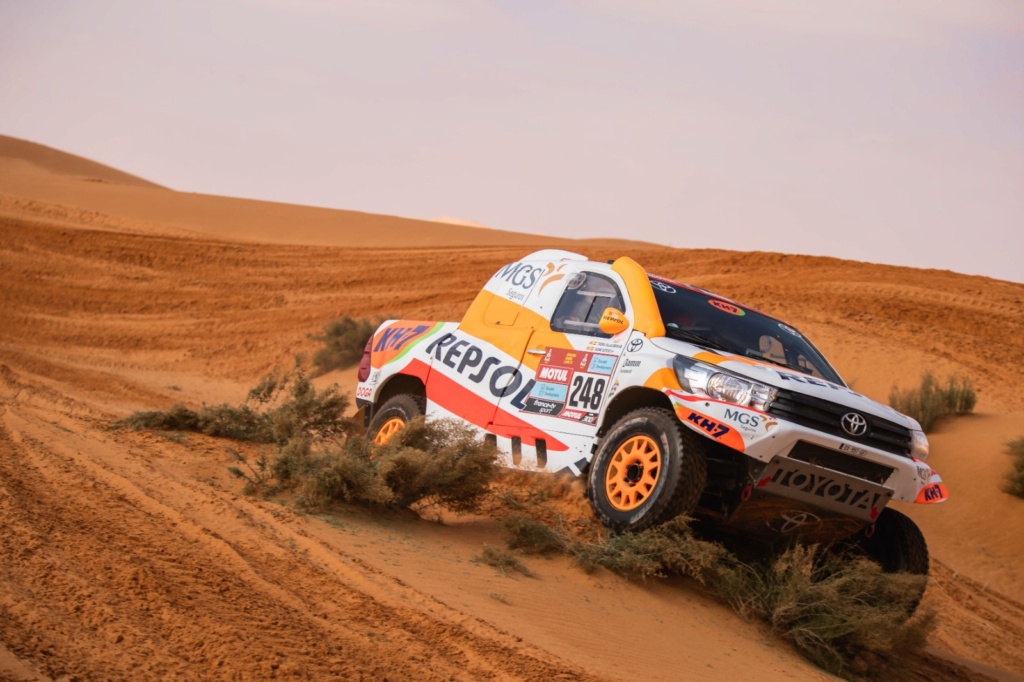 DAKAR 2022 - N°248 TOYOTA HILUX "Repsol Rally Team" I.Esteve Pujol/T.Villalobos 27115910