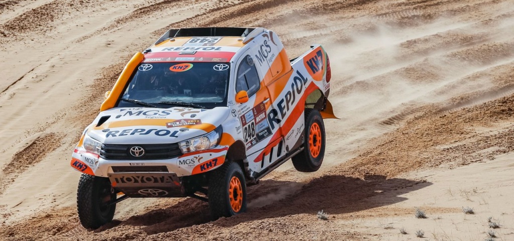 DAKAR 2022 - N°248 TOYOTA HILUX "Repsol Rally Team" I.Esteve Pujol/T.Villalobos Dakar210